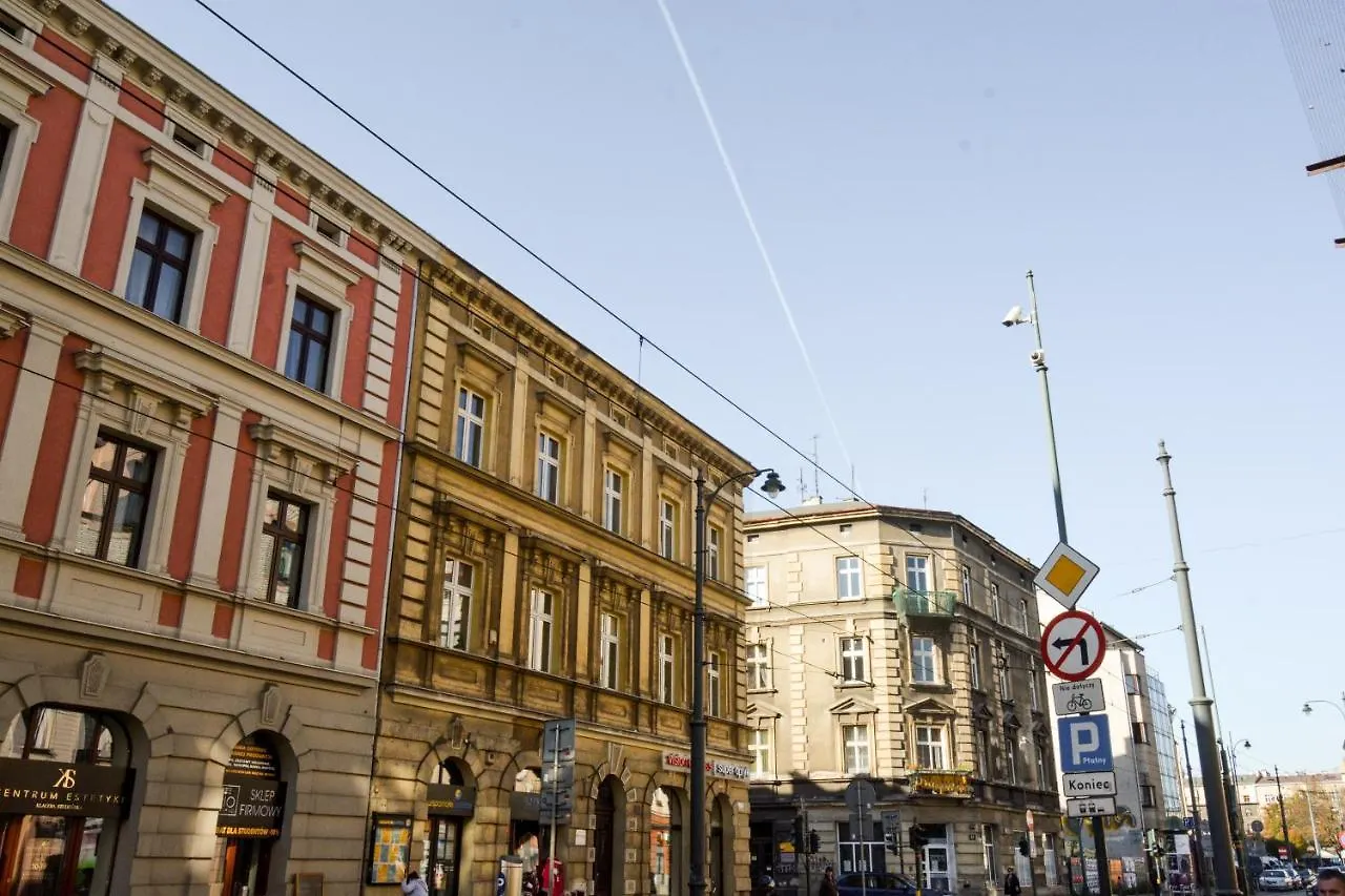 Lion Apartments - Laba Krakow 0*,  Poland